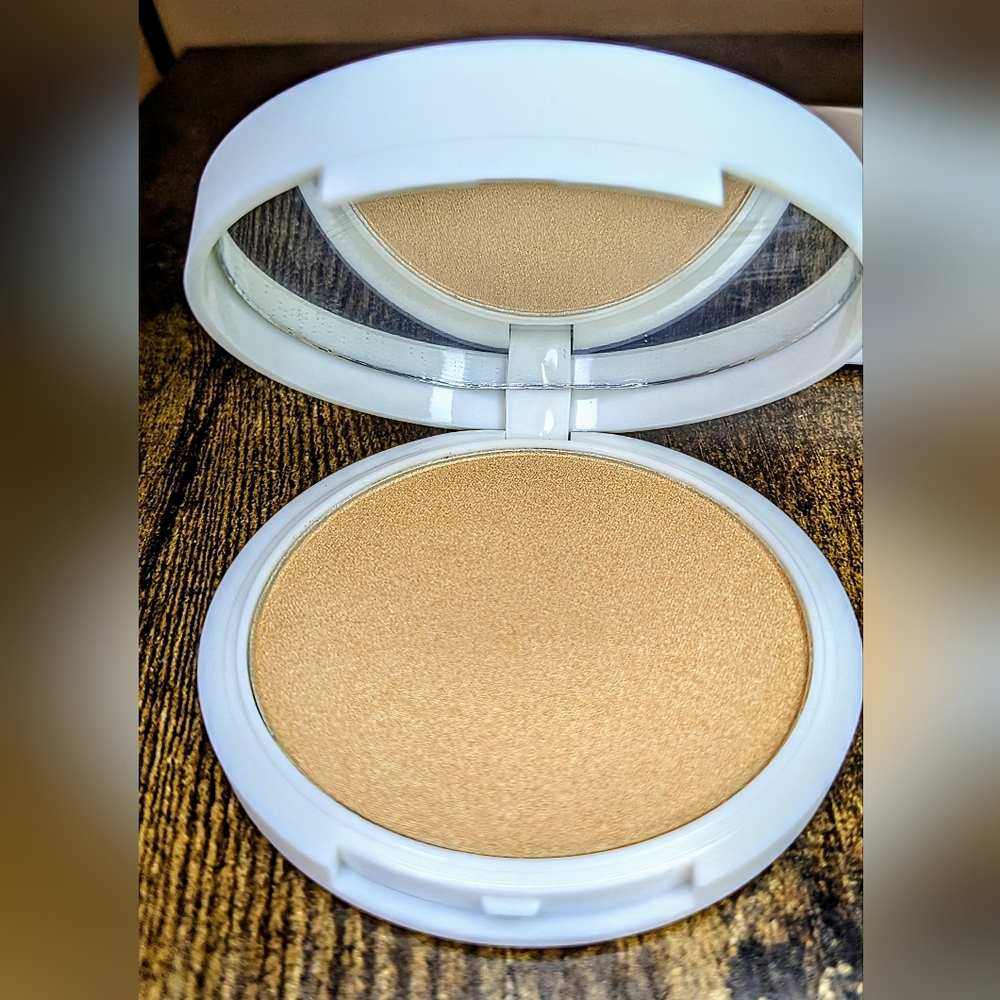GIVE THEM LALA BEAUTY Pressed Highlighter in Showstopper - Picture 13 of 13